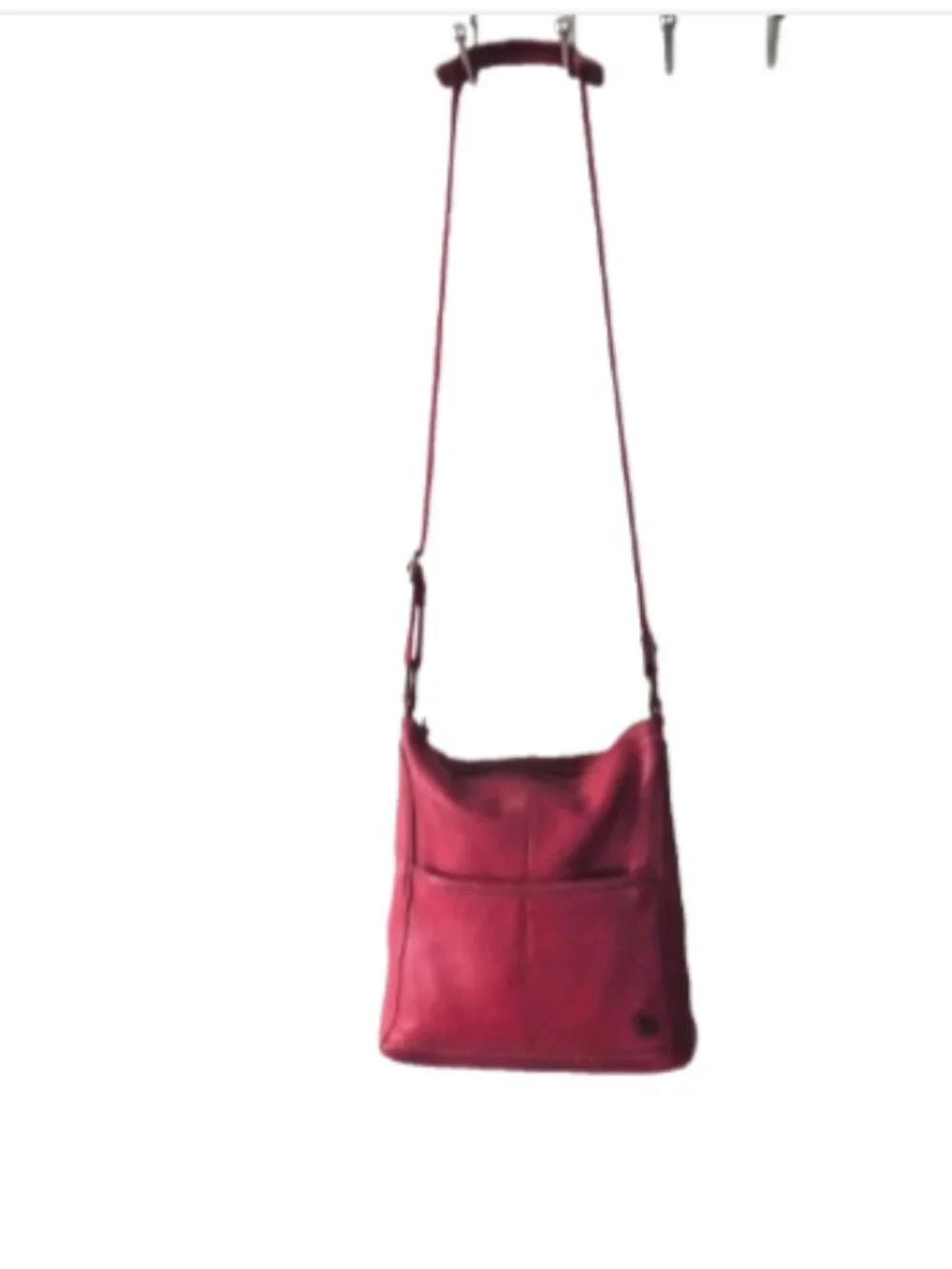 The Sak Iris Red Pebbled Leather Crossbody Bag Messenger Zip Pockets EUC